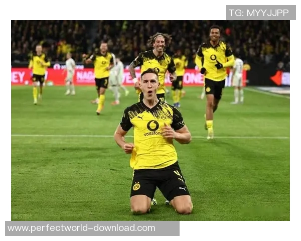 中超精彩对决多特蒙德与曼联激战成平乌龙球引发全场热烈反响