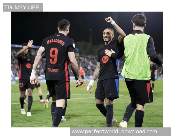 国王杯激战巴萨险胜尤文红牌事件引发全场热议与转会传闻